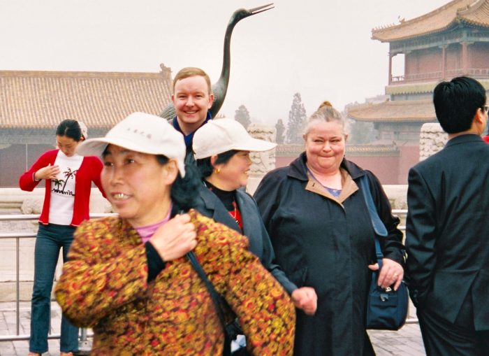 011 - Beijing - Forbidden City being photographed by the locals.jpg