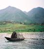 043 - Yangzi - Chinese boat on the river.jpg