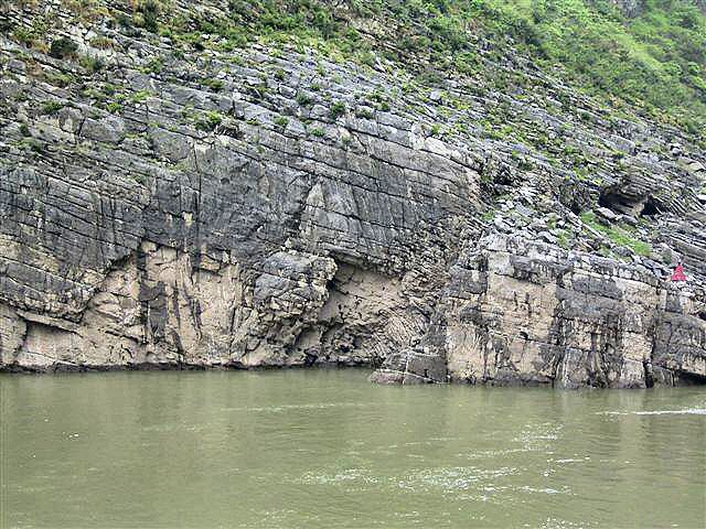 41 - tilted strata.jpg